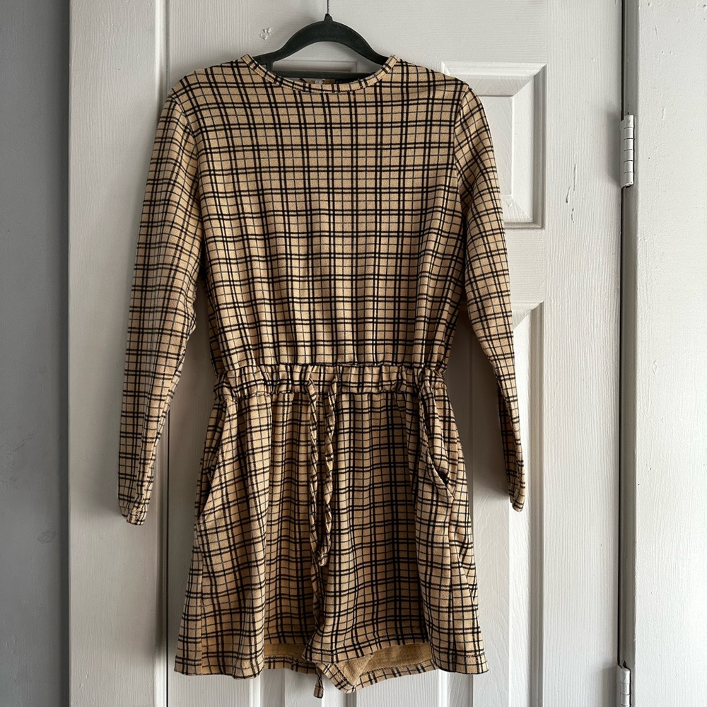 Cute little romper!
